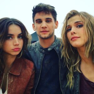 Freddie Thorp Instagram - Dirty girls! 😉🎬 @ana_d_armas @gaiaweiss #Overdrive