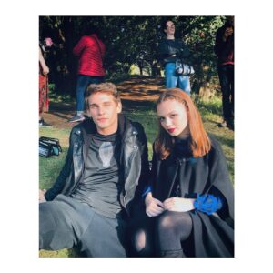 Freddie Thorp Instagram - Our first day on set together 🤗