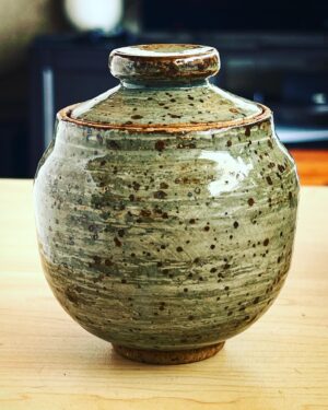 Freddie Wong Instagram - Been exploring small lidded jars, working my way up towards repeating forms (here the focus was repeating a lid diameter). Messing with trying some slip designs as well but this glaze doesn’t highlight it as much - may need to mix up my own clear glaze.