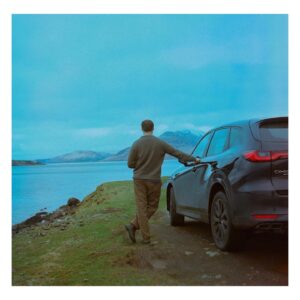 Freddy Carter Instagram - Went to Scotland and it was BONNIE. 

Thank you @arnoldclarkcarandvanrental for helping us out with the lovely set of wheels!