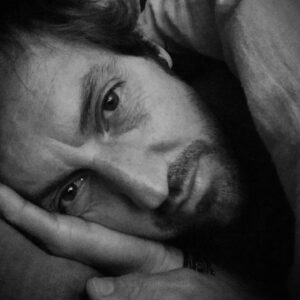 Frédéric Diefenthal Instagram - Bonne nuit 😴🌙💤😘 #sommeil #dodo #repos #dream