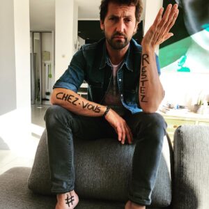 Frédéric Diefenthal Instagram - Courage courage ! On en a pas fini... je pense fort à vous💕#restezchezvous #stayathome #solidarité