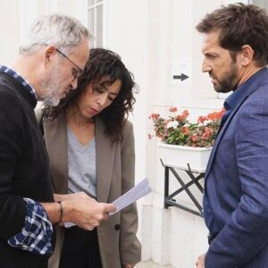 Frédéric Diefenthal Instagram - Encore une belle aventure 💕 Le plaisir de travailler avec @Jeromecornuau et son équipe @naidraayadi ma partenaire de jeux pour ce thriller #lejourdemamort produit par @veroniquemarchat @vemaproduction  @france.tv @mediawan.officiel Ayadi.