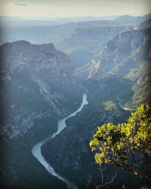 Frédéric Diefenthal Instagram - Trop envie de partager cette vue à couper le souffle avec vous! La France est belle 🥰#paysage #beautiful #beautifuldestinations #voyage #roadtrip #travel