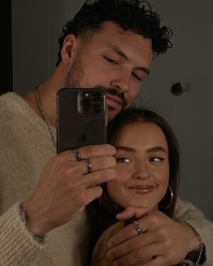 Frédérick Robichaud Instagram - Petit week-end à Québec avec ma brunette pref