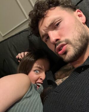 Frédérick Robichaud Instagram - Petit week-end à Québec avec ma brunette pref