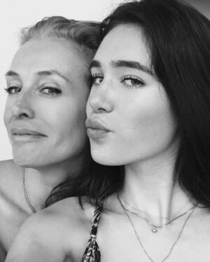 Frederique van der Wal Instagram - Hey Mom
I see you 
I see you in Scyler 
I see you in Pym
I see you in me 

I, we feel you around

Love you very much

Love being a mom myself
Thank you Scyler, for being you. 

And thank you,Nicholas,for sweeping me off my feet, and for impregnating me, for giving me such a precious gift ;)

#happymothersday
