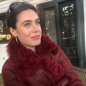 Frederique van der Wal Instagram - Another year has flown by in the blink of an eye, as it always seems to do and I say it each year..;))

Happy 24th Birthday, Scyler!

You have grown into an incredible, kind, witty, and intelligent young woman, and now you’re even mastering the art of yoga in a whole new level.
🧘‍♀️

Keep up the amazing balancing act in this whirlwind of life.

Know that I love you more than words can express.❤️