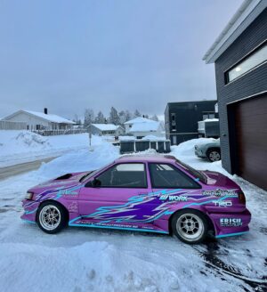 Fredric Aasbø Instagram - And here it is - my new project car! Japanese import, right hand drive, AE86 Toyota Corolla Levin Coupe!

Big plans for this one. I bought it as a roller from Norwegian hachiroku mastermind @fotogene_tole, and the goal is to do tandems with him in his Trueno… I plan to keep the basic livery the same, but adjust with correct logos and details. 

Wait till you see the engine we’re building for this one 😃

#Hachiroku #OldSkool #TeamToyota