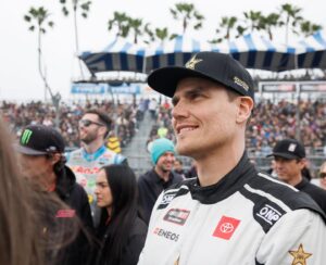 Fredric Aasbø Instagram - Photo dump from Long Beach: A fun first round of the year. The rain made the track ultra slippery and we basically ran two gears lower than usual… Top 8 finish, car ran great and high spirits within the team! #ToyotaPartner @rockstarenergy @toyotaracing @nittotire @eneosusa @rsrusa @ompracing @larry_chen_foto @topnotch_jz