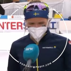 Fredrik Wikingsson Instagram - HURRAAAAA det är TORSDAG och PODCAST!!! Gott GRY i detta avsnitt, tycker jag. Filip levererar ett VÄRLDS-scoop som (förmodligen inte) är värt FEMTON MILJARDER! Antivaxlyftet för Wahlbeck! Heidi Weng! Aftonbladet tar över Curre Lindström-stafettpinnen!! Filip upptäcker TV4-programmet ”Talang”! Fine Greider! Jag springer uppför trapporna till dig! Stevie! MASSA ANNAT!! Älskar att ni lyssnar KÄRASTE ni! ❤️❤️❤️