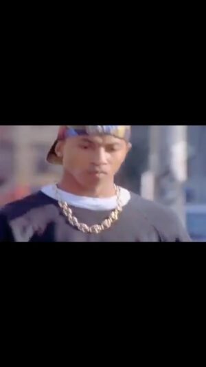 Fredro Starr Instagram - Can you spot 9 year old @UFOFev in this clip? 

“Fast Life” - UFO Fev (Produced by @FredroStarr 

Strapped 🔫
Coming Soon…. 💯😡🛸

#TheHigh
#100MAD