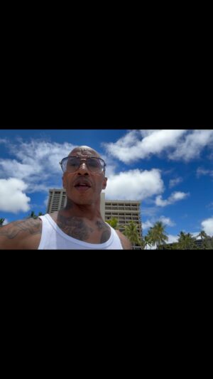 Fredro Starr Instagram - #hawaii vacay with the fam 😎