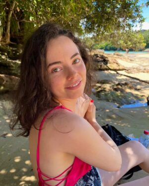 Freya Tingley Instagram - 🌞🏖