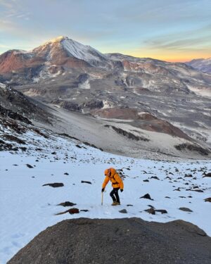 Frida Gustavsson Instagram - -postcards from chile-

above the cloud base the sun rises to a new day over the atacama desert - a day of relentless wind and sunshine. 
an unforgiving yet incredibly enticing environment that has been our home for the last few weeks while climbing. from our high camp (5550m) on el muerto we took a variation of the normal route to the summit (6510m) which included some interesting climbing and trail breaking. two days later we stood at the top of the world's highest volcano, ojos del salado (6893m), in the glaring sunshine and looked out over emerald lagoons and snow capped volcanoes, a sight that will linger with me. 
flamingoes danced by, vicunas showed up and condors flew high. 
laughed alot, learned alot and swam alot in the green hot springs. 
sweet dreams are made of this and I am lucky to have the best climbing partner in @lottahintsa 🫶🏼

❤️