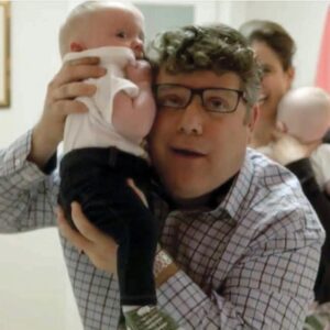 Friedman Twinkies Instagram - Sean Astin has the cutest cellphone ever!! 

Sean Astin gives “picking up a  baby” a whole new meaning. Check him out in iMordecai along with Judd Hirsh, Carol Kane, and Stephanie J Block, now streaming on Amazon Prime. @seanastin @stephaniejblock @imordecaimovie @marvinsamel