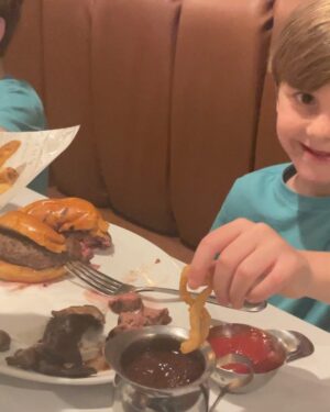 Friedman Twinkies Instagram - Our time has come to say goodbye to NY. We had an incredible time with constant food! Until next time! #seeyoulater @newyorkcity #untilnexttime #goodlife #workingkids