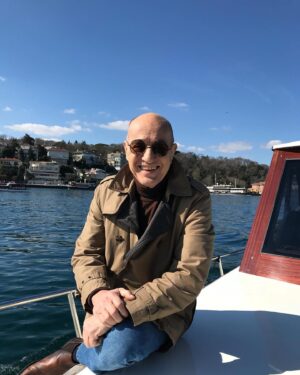 Fuat Güner Instagram - Güzel işlerin yüze yansıyan ifadesi 😄