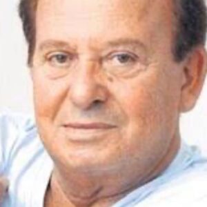 Fuat Güner Instagram - Bir dostumuzu, bir güzel adamı bir sanatçıyı daha kaybettik.Seyficim ışıklar içinde uyu kardeşim seni çok özleyeceğiz