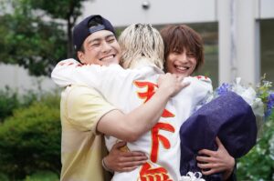 Fuju Kamio Instagram - #ナンバMG5
最終回ありがとうございました！
クランクアップしても尚、ナンバロス継続中です。
間宮くんの男らしい背中と、
慎太郎くんの際限のない明るさに
何度も救われました。

本編は最終回を迎えましたが！
来週は！！
ナンバMG5から、このドラマを愛してくれた
ツレのみんなに感謝を込めて！
「全開バリバリでアリガト」編が放送されます！！！
来週も夜露死苦！！！！！
