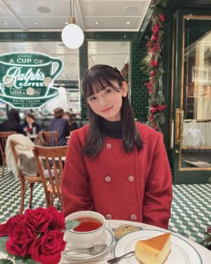 Fuka Kumazawa Instagram - 紅茶の香りもチーズケーキも美味しかった日！
皆さん何ケーキが好き？