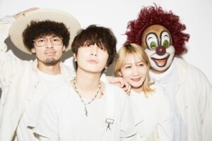 Fukase Instagram - 新アー写。白。