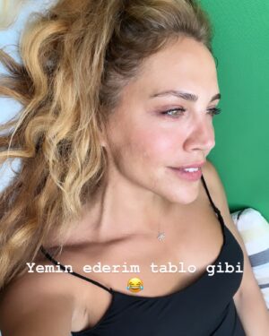 Fulden Akyürek Instagram - Kem gözler onlayn mı canlarım