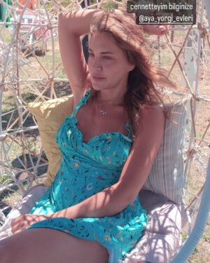 Fulden Akyürek Instagram - ☀️☀️