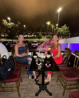 Fulden Akyürek Instagram - Varsa bi maşallahınız alırız😁 @beratakyurekofficial  @umutakyurekmusic 🌸🌸