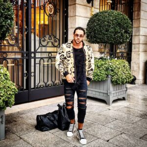 Gabano Manenc Instagram - Mon merveilleux séjour à Paris avec Marilou touche à sa fin !!! 😌❣️

On c'est vraiment régalé !! Paris is magic... 🤩🌠
.
#holidays #paris #instamoment #placevendome #ritz #shopping #fashionstyle #moodoftheday #gabano