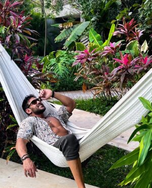 Gabano Manenc Instagram - Je suis actuellement indisponible!!! 📵🏖️🇲🇽

Mais si tu as besoin n’hésites pas à laisser un message… 😜✍️

Besos de Mexico 💋

#Tulum #holiday #Gabalife #nathaliegabano #mexico