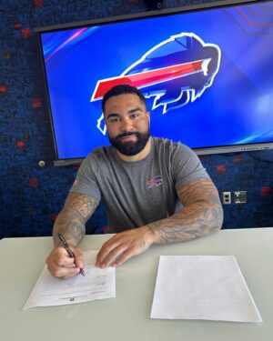 Gable Dan Steveson Instagram - Honored to have this opportunity to be a part of the Buffalo Bills! 
Buffalo!! I Will Give You My All!! 
LETS WIN. #BillsMafia ❤️💙