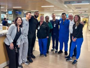 Gable Dan Steveson Instagram - Gold medalist @gablesteveson joined Dan, Archie, and SPIRE Ambassadors to deliver shoe and clothing donations to the @regionshospital Emergency Department this morning. 🏥

Donations were collected at all SPIRE branches earlier this summer and will be given to patients in crisis at the hospital. THANK YOU to every member who donated! 🙌