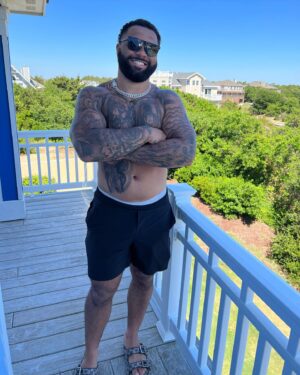 Gable Dan Steveson Instagram - 😁🤞🏽☀️