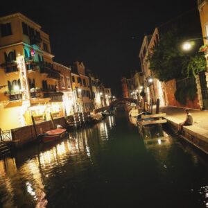 Gabriel Basso Instagram - Venice canals at 0245