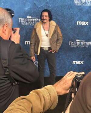 Gabriel Luna Instagram - True Detective Night Country Premiere. The show is EXCELLENT! Writer director @issitalopez, has taken the reigns and delivers the suspense and horror that was the DNA of the show when it started, and still gives us something wholly new and inventive. The great Jodie Foster and @kali_ko_reis are amazing, and the First Nations and Inuit presence is the soul of the piece. I’ve always been very proud to have been a part of this show in Season 2 and I’m so exited to see where @hbo and Issa take it into the future. #TrueDetectiveNightCountry 🌀