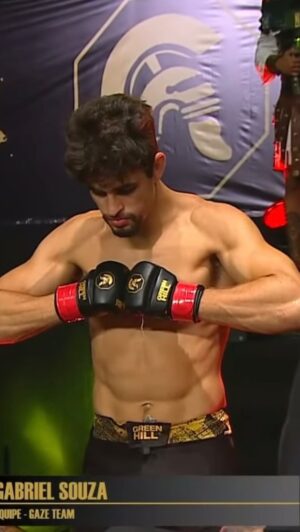 Gabriel Souza Instagram - Depois de uma fase difícil, com uma série de lesões em sequência, voltamos á ativa no @centurion.mma , e que show que foi esse evento!!!

O mais incrível foi poder contar com a presença de muitos de vocês que me acompanham por aqui e sentir de perto a energia. 🙏🏼

Tudo correu conforme planejado, seguimos com o cartel de 7 - 1 e todas as vitórias via finalização. Vamos que 2024 trará muitas coisas maravilhosas!

Alouu @cazetv_oficial olha aí o conteúdo que vocês queriam! 😝

Oss

@alexgaze 
@lojaamoedo 
@430_gjj 
@piramidegrappling 
@academiavittoria 
@peregrinotuf 
@falconmanagement 
@vidermaoficial 
@edvaldobadola 
.
.
.
.
.
.
#luta #mma  #jiujitsu #lutador #grappling