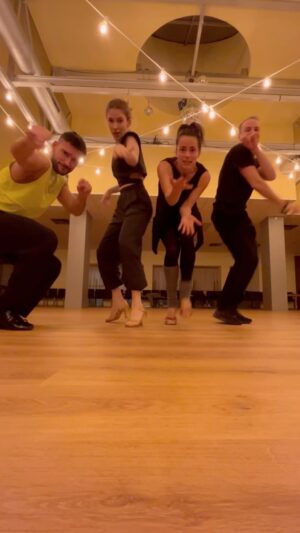 Gabriela Marcinková Instagram - …Tanečné mancovačky po našom🤟🏼
#dance