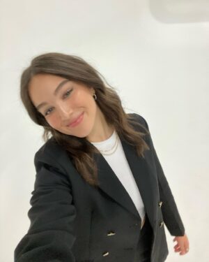 Gabriella Baldacchino Instagram - 🕴🏻