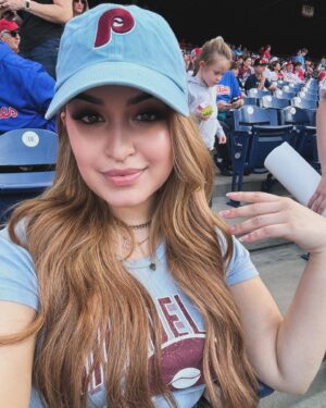 Gabriella Belpre Instagram - That’s more like it.
#GoPhillies