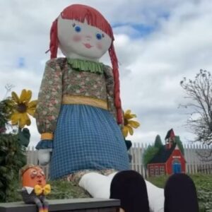 Gabriella Belpre Instagram - Spending my 29th birthday sacrificing pumpkins to Our Raggedy Anne Overlord.

Hail Raggedy Anne
Long Live Raggedy Anne