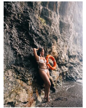 Gabrielle Walsh Instagram - Positano Perfect 🧡🍋