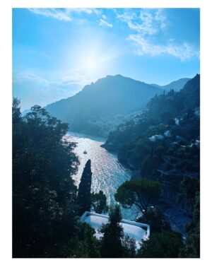 Gabrielle Walsh Instagram - Positano Perfect 🧡🍋