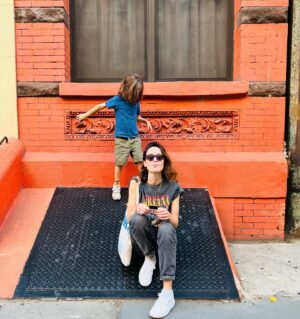 Gaëlle Pietri Instagram - ⭐️ OUR 🇺🇸 TOUR ⭐️ 👩‍👦 Random pictures #mother&son #roadtrip 
Big up to our family @fiatcafenyc ❣️