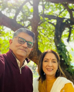 Gajraj Rao Instagram - Neena ji, apart from being an amazing artist, is a great co-worker. There’s never a dull moment when she is around. Her craft and fashion sense are like her morning coffee – constantly evolving and keeping us all awake and inspired. Can’t wait to be back on set with her, where the drama’s not just on screen! @neena_gupta #badhaaiho #shubhmangalzyadasaavdhan