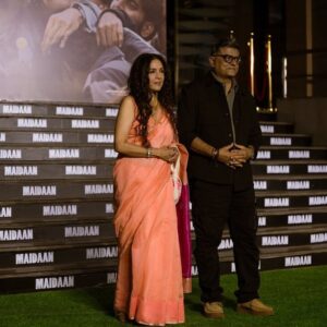 Gajraj Rao Instagram - Sharing few moments from yesterday’s  Maidaan premiere event… @pillumani @iamitrsharma @aleya.sen @boney.kapoor @joysengupta04 @akashaagaya @neena_gupta #maiddan @freshlimefilms @zeestudiosofficial @saregama_official pictures by @ychips