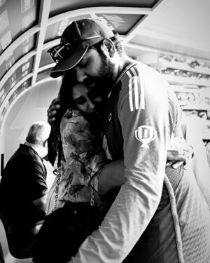 Gajraj Rao Instagram - Thank you Captain!
Thank you Team India !!
Thank you family members of Team India !!! #teamindia #iccworldcup2024 @rohitsharma45 @ritssajdeh … image courtesy @khannachandan