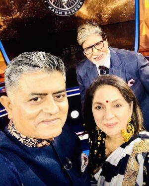 Gajraj Rao Instagram - Neena ji, apart from being an amazing artist, is a great co-worker. There’s never a dull moment when she is around. Her craft and fashion sense are like her morning coffee – constantly evolving and keeping us all awake and inspired. Can’t wait to be back on set with her, where the drama’s not just on screen! @neena_gupta #badhaaiho #shubhmangalzyadasaavdhan