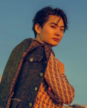 Gaku Oshida Instagram - .
Stylist: @10qa100
Photo : @jbuddyphoto 
Hair and makeup :@guchiii.hm
このまえのつづき…
