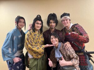 Gaku Oshida Instagram - .
東京千穐楽！！
連日満員ありがとうございました〜！
こっから全国まわりますよ〜。
皆さんお待たせしました。
楽しみ！！
